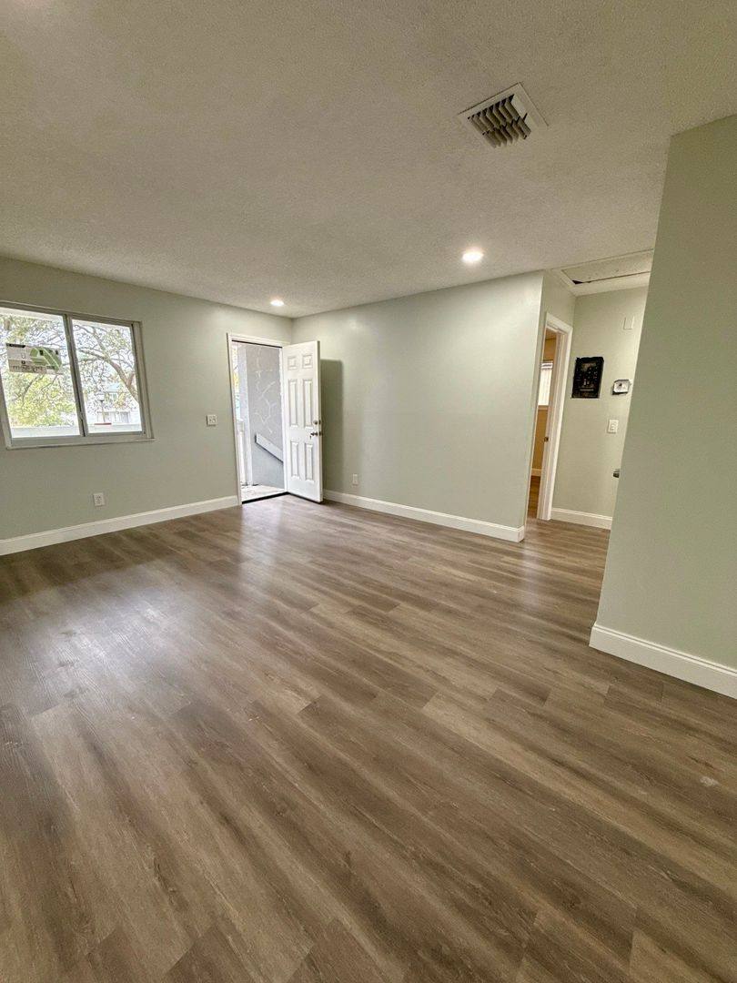 Apartment for rent at 5035 Westchase Court, Jacksonville, FL 32210
