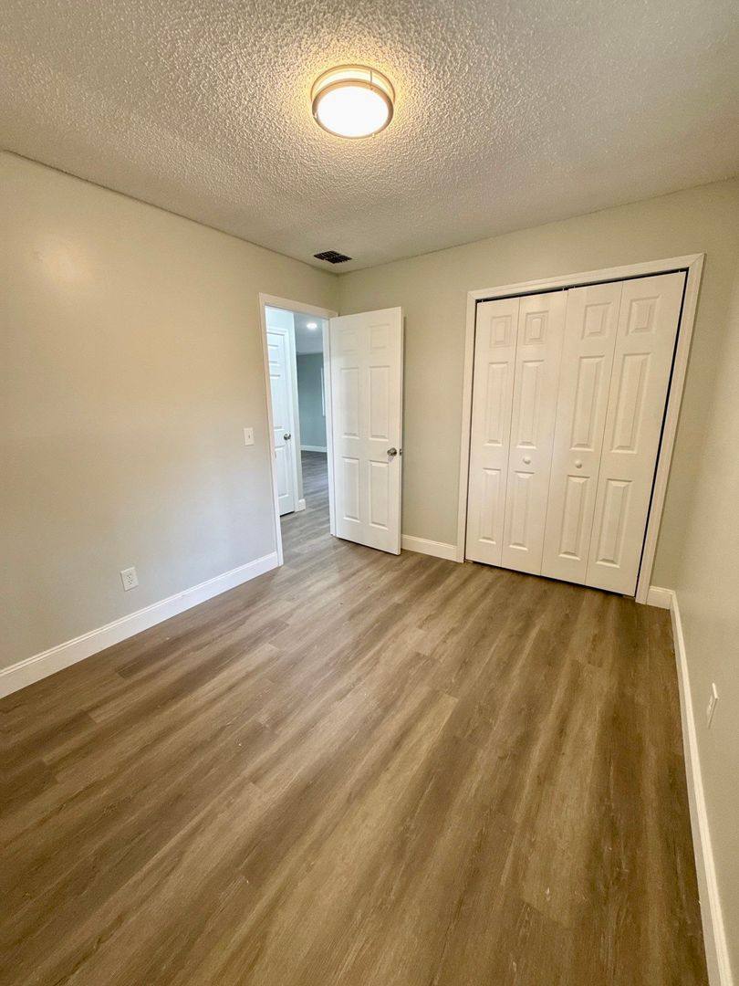 Apartment for rent at 5035 Westchase Court, Jacksonville, FL 32210