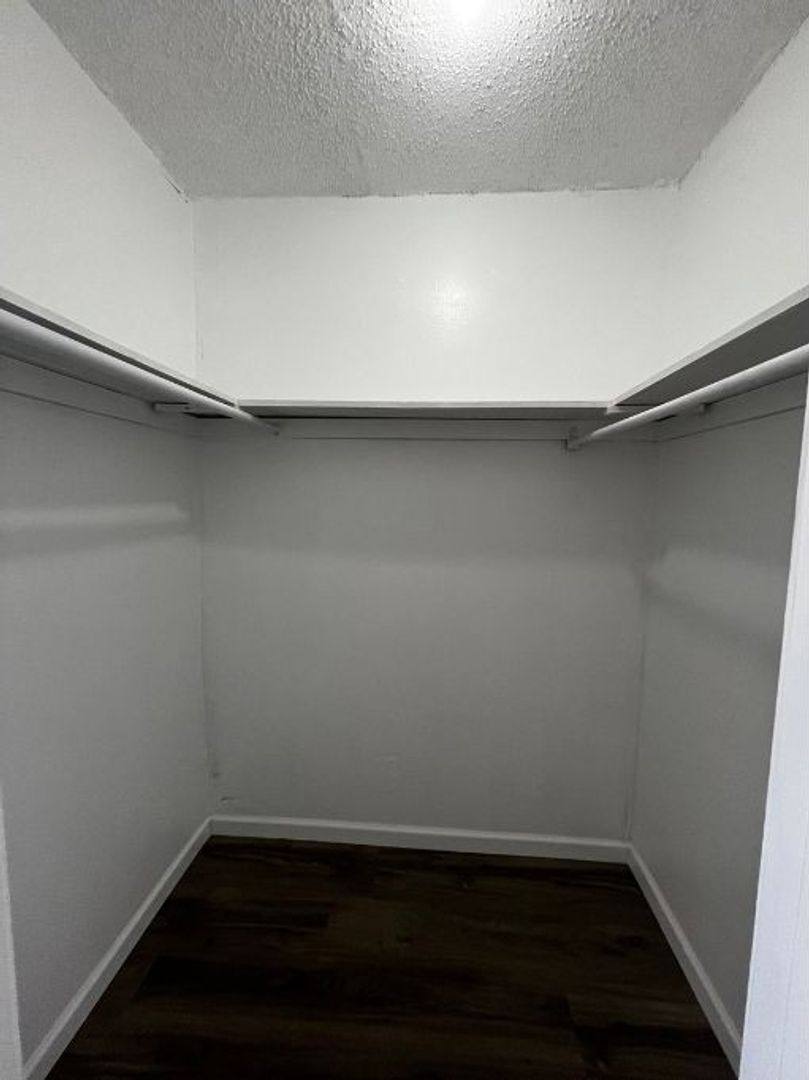 Apartment for rent at 3482 King Bradford Dr, Baton Rouge, LA 70816