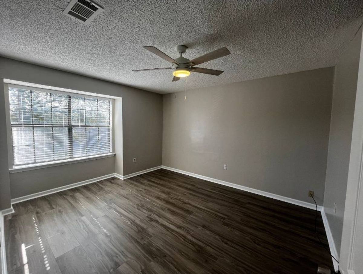 Apartment for rent at 3482 King Bradford Dr, Baton Rouge, LA 70816