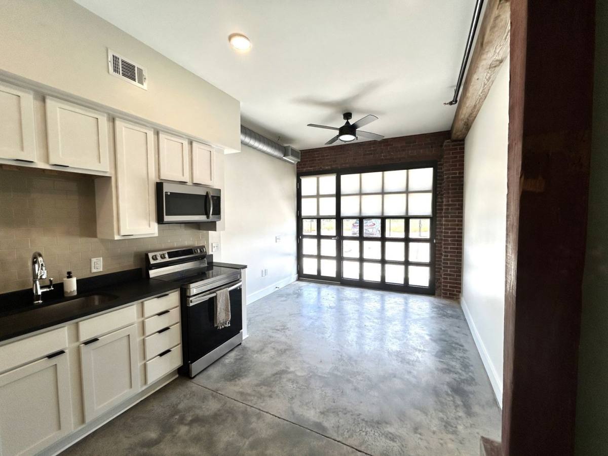 Apartment for rent at 805 Martin Luther King Jr Blvd #13, Macon, GA 31201