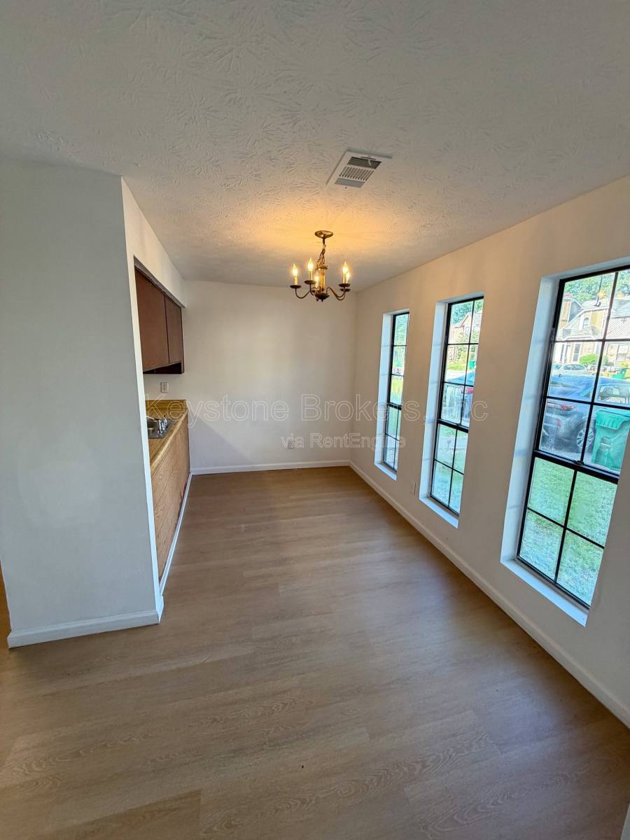 Apartment for rent at 869 Heritage Oaks Dr #1, Stone Mountain, GA 30088