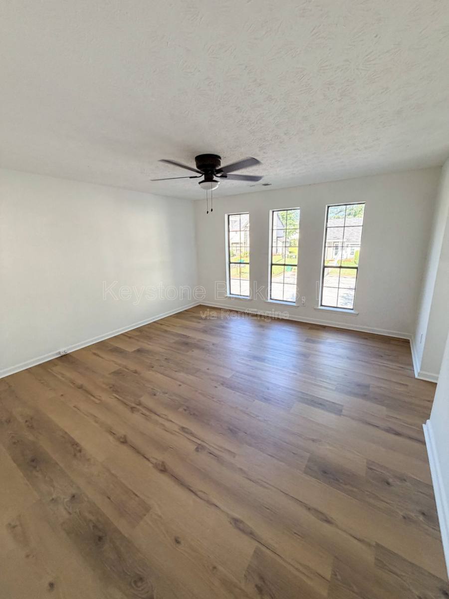 Apartment for rent at 869 Heritage Oaks Dr #1, Stone Mountain, GA 30088
