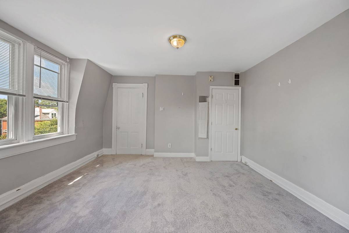 Apartment for rent at 494 Riddle Rd #3, Cincinnati, OH 45220