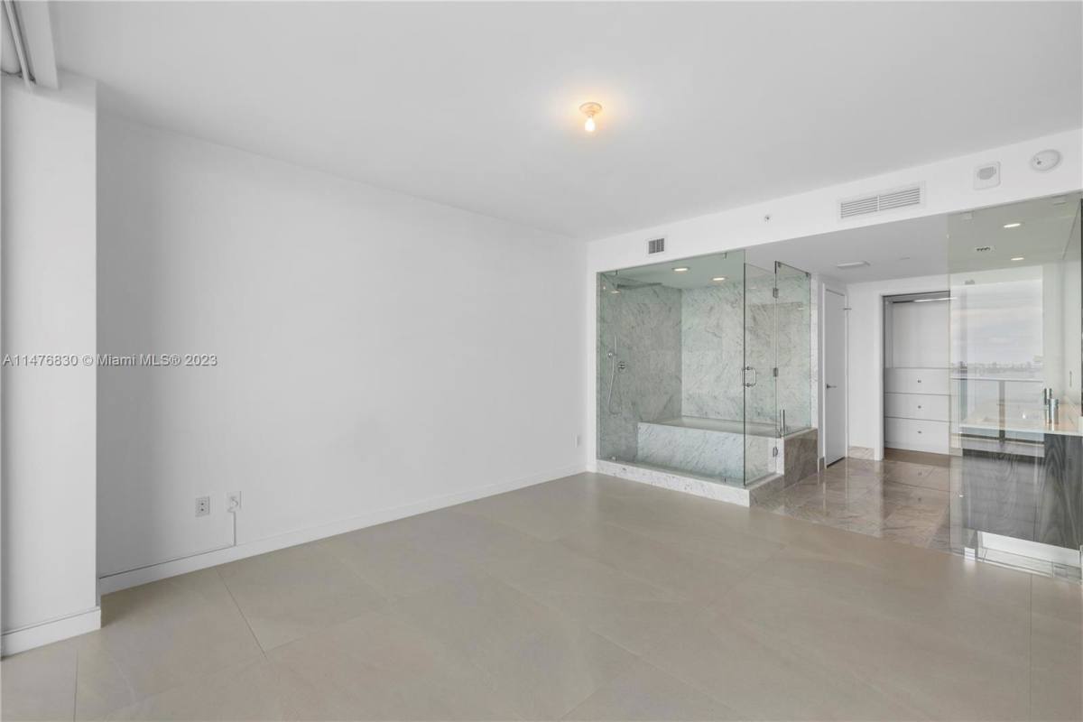 Apartment for rent at 3131 NE 7th Ave, Miami, FL 33137