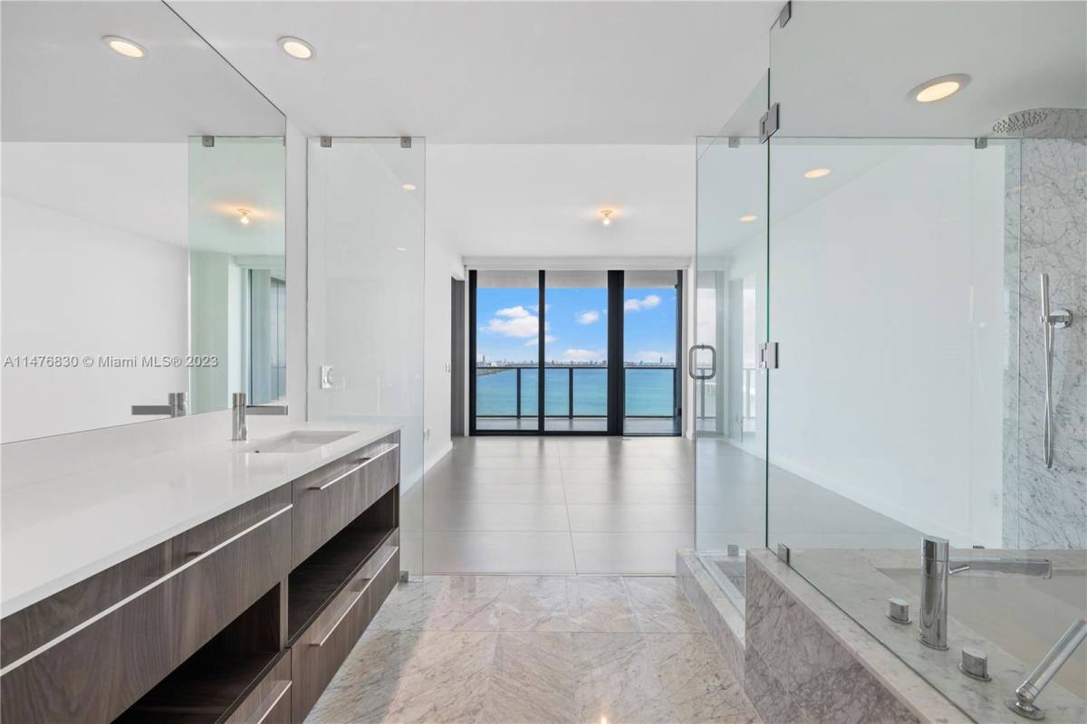 Apartment for rent at 3131 NE 7th Ave, Miami, FL 33137
