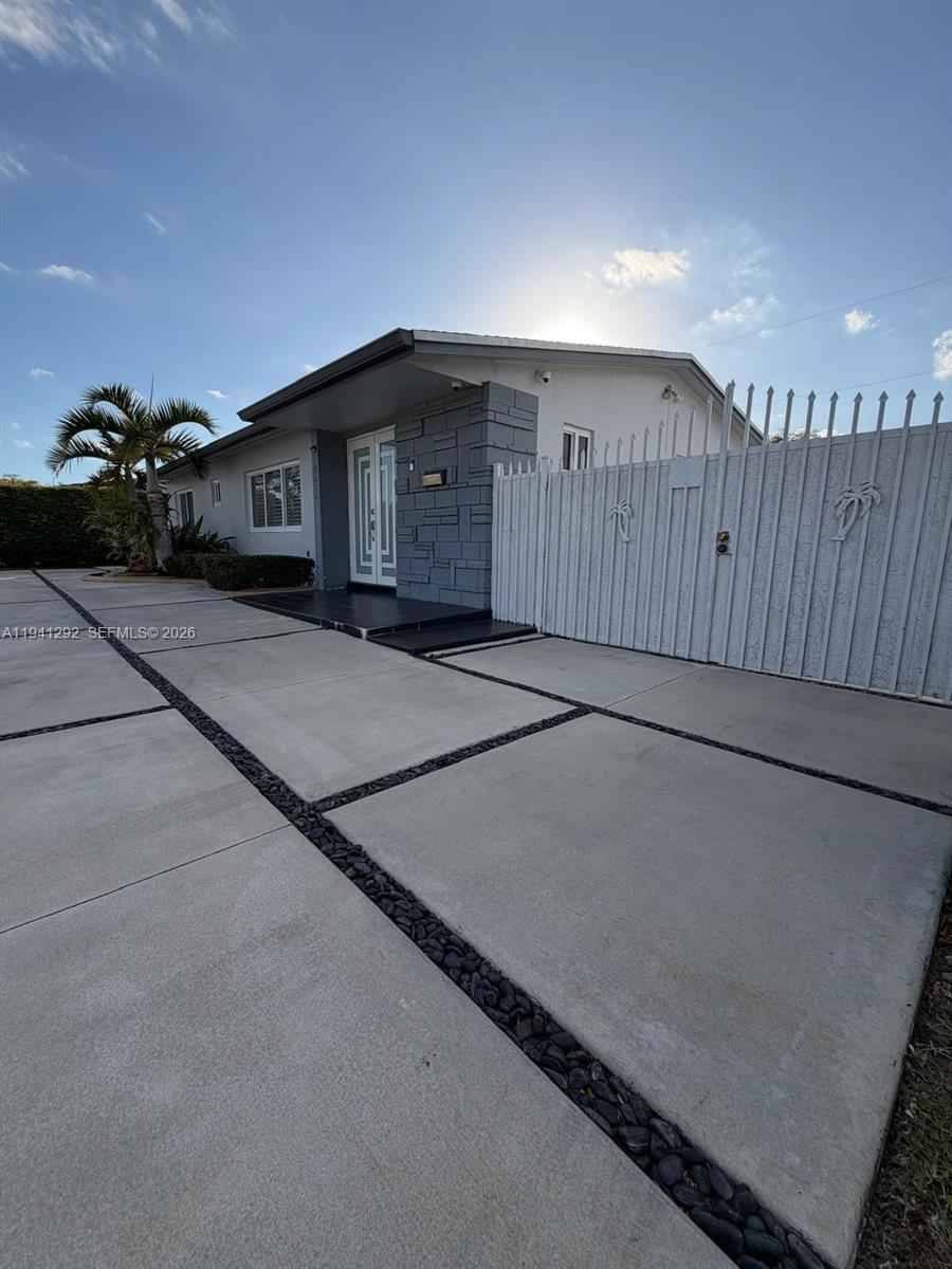 House for rent at 3030 SW 96th Ave, Miami, FL 33165