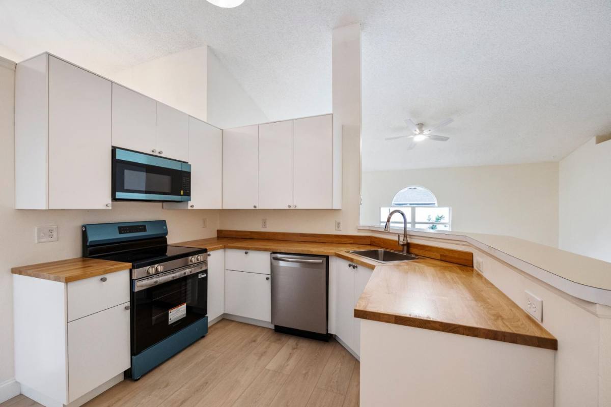 House for rent at 320 Wisteria Ave NW #320 Ave, Pa, Palm Bay, FL 32907