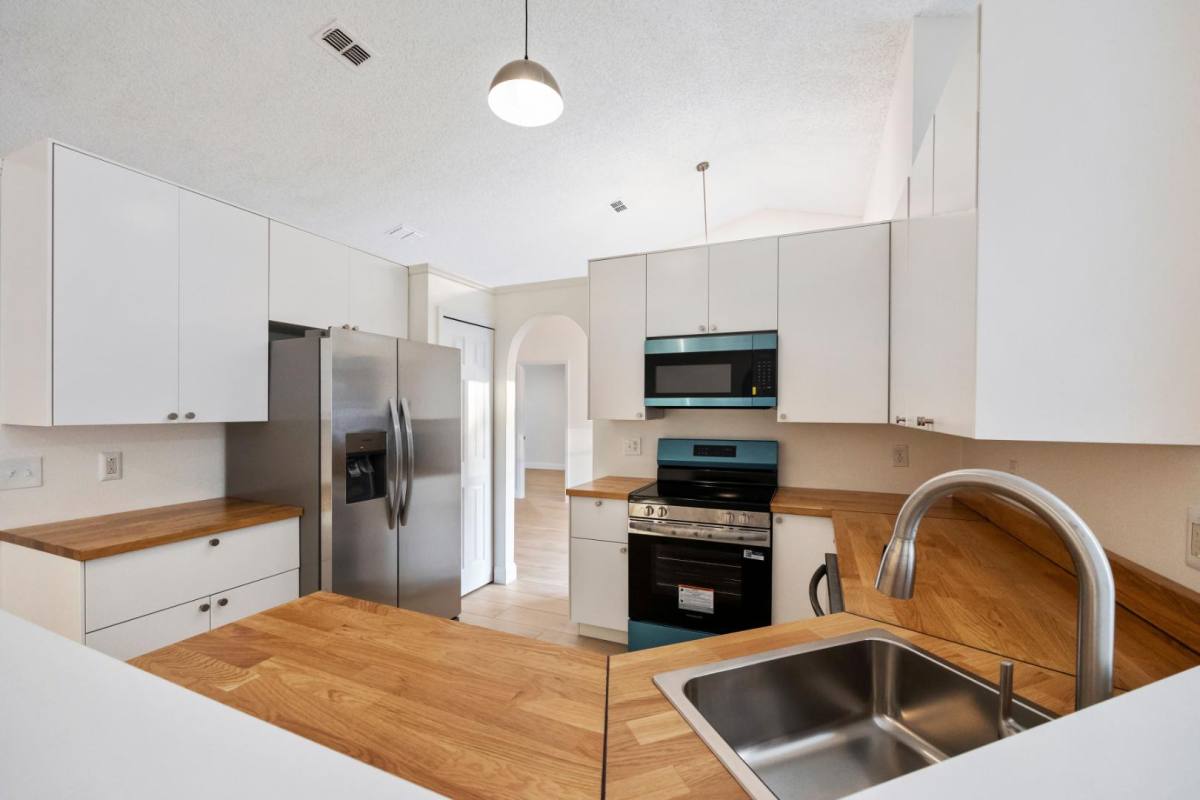 House for rent at 320 Wisteria Ave NW #320 Ave, Pa, Palm Bay, FL 32907