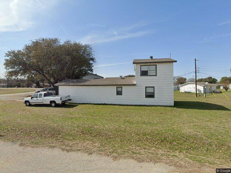 House for rent at 1833 Pelican Dr N #1, Azle, TX 76020