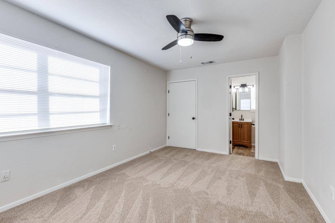House for rent at 1833 Pelican Dr N #1, Azle, TX 76020