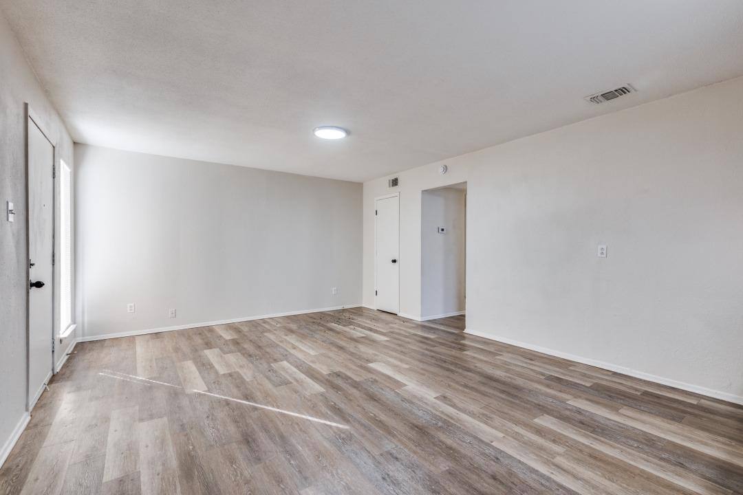House for rent at 1833 Pelican Dr N #1, Azle, TX 76020