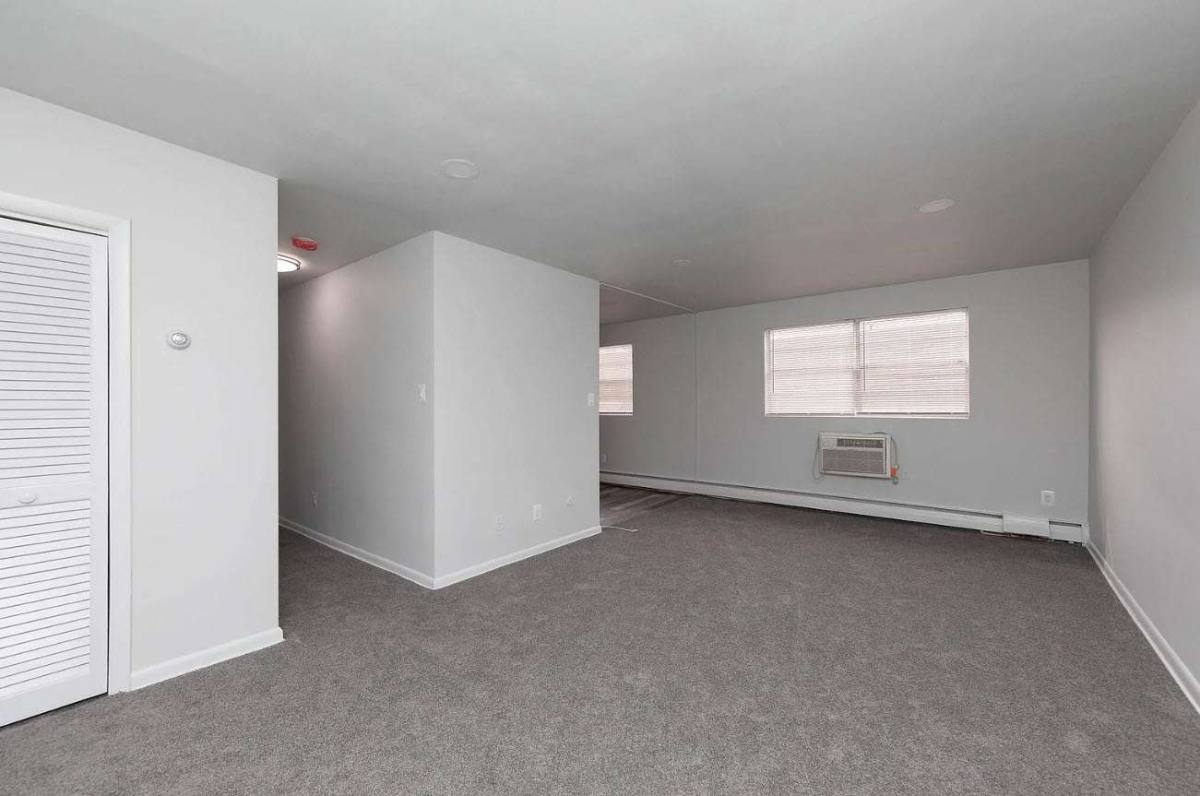 Apartment for rent at Alexander Arms, 4800 Township Line Rd #D-08, Drexel Hill, PA 19026