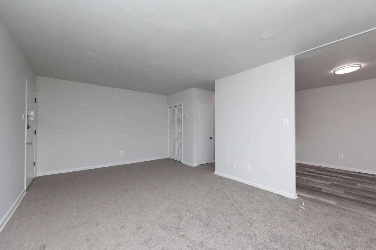 Apartment for rent at Alexander Arms, 4800 Township Line Rd #D-08, Drexel Hill, PA 19026