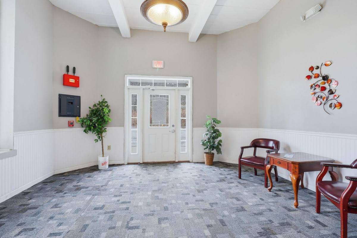 Apartment for rent at 1220 51st Ave, Rock Island, IL 61201