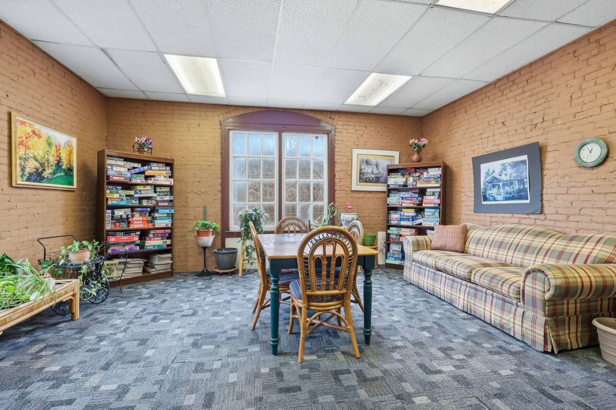 Apartment for rent at 1220 51st Ave, Rock Island, IL 61201