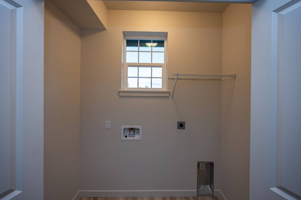 Condo for rent at 334 9th Ave SE, Puyallup, WA 98372