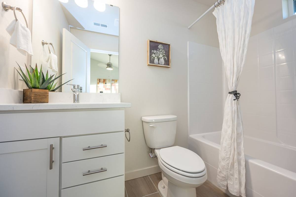Condo for rent at 334 9th Ave SE, Puyallup, WA 98372