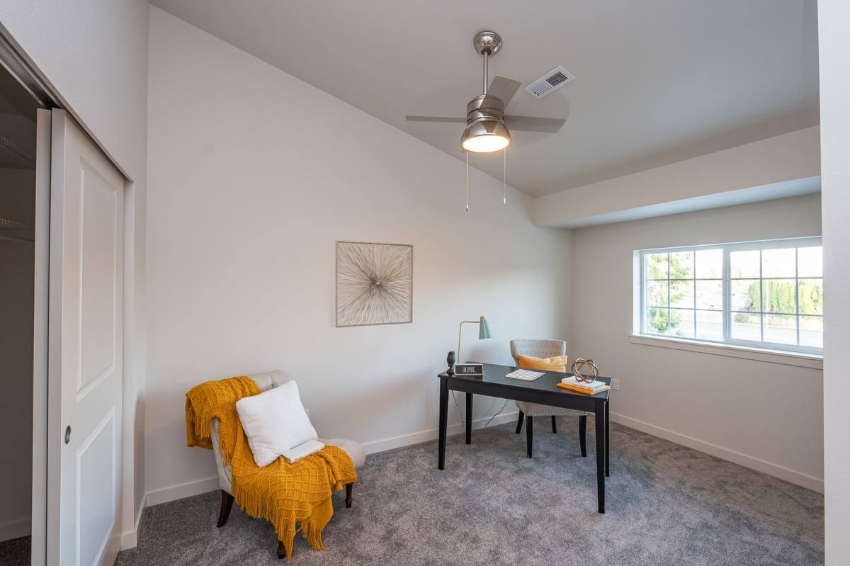 Condo for rent at 334 9th Ave SE, Puyallup, WA 98372