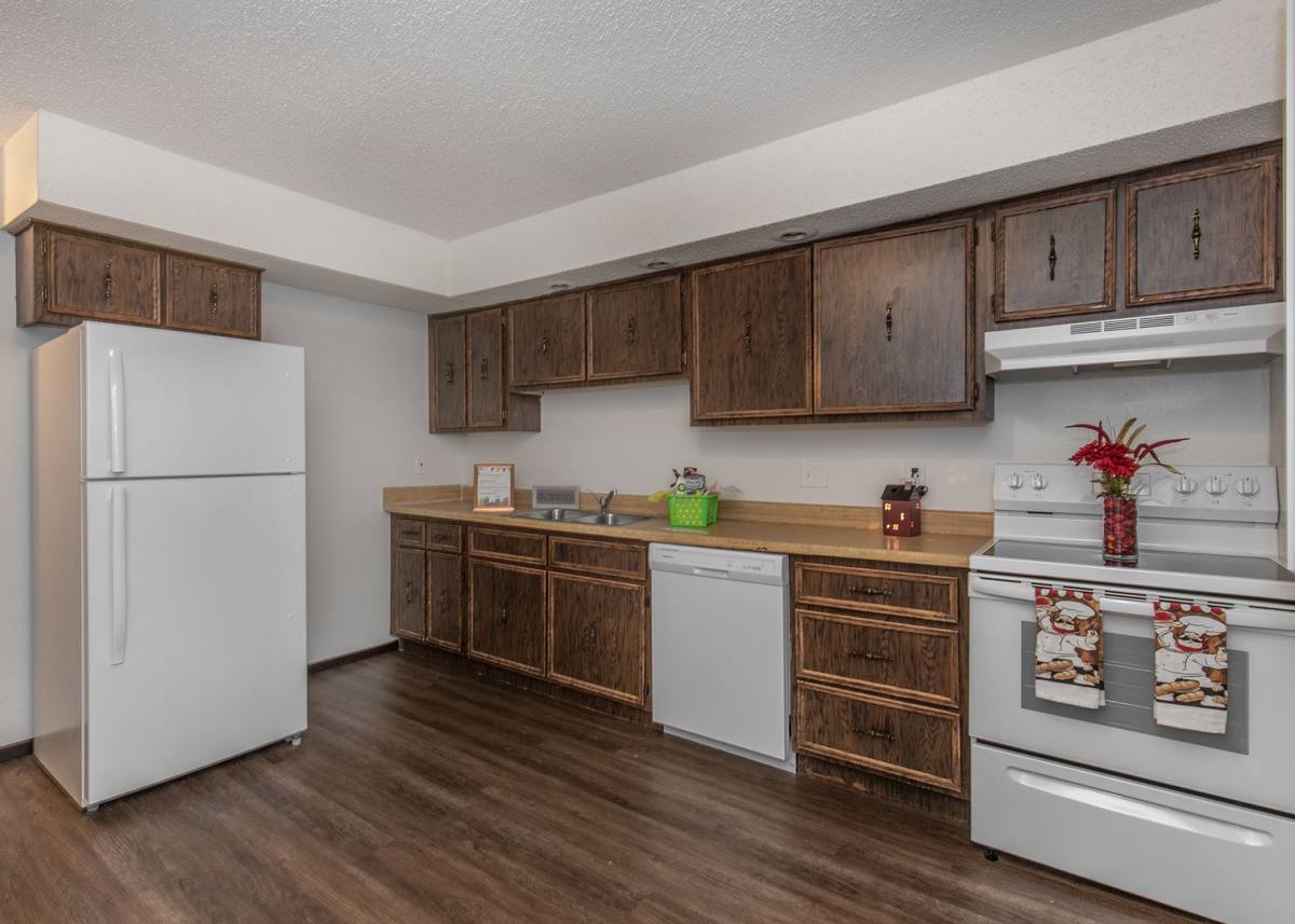 Apartment for rent at Valley View, 905 17th St, Bettendorf, IA 52722