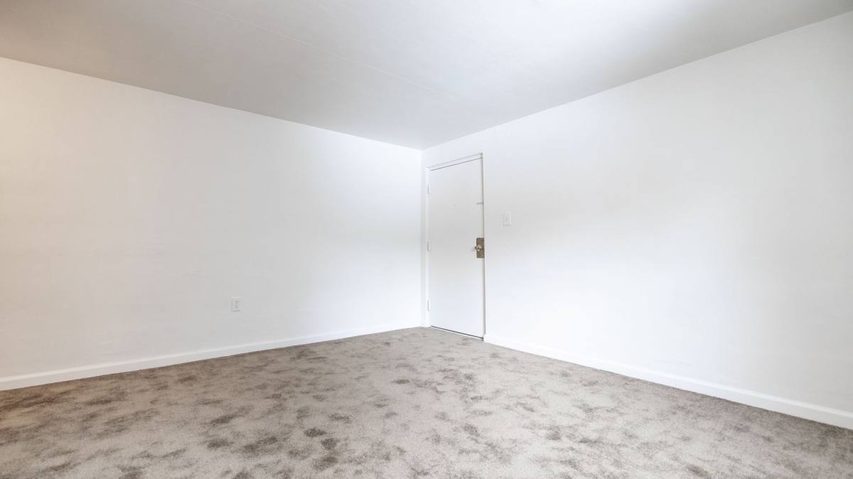 Apartment for rent at 1005-1015 Willowbrook Dr, Greensburg, PA 15601