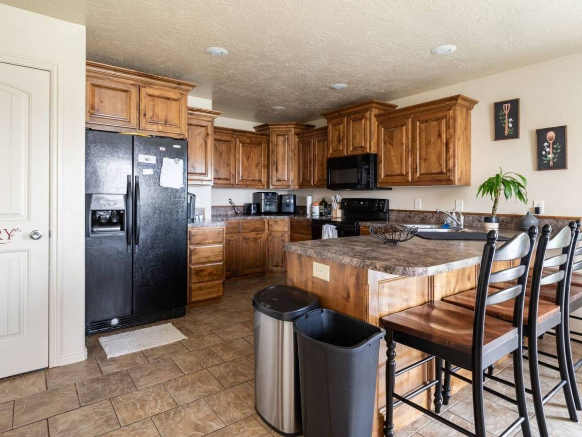 House for rent at 674 Tanglewood Dr, Rexburg, ID 83440
