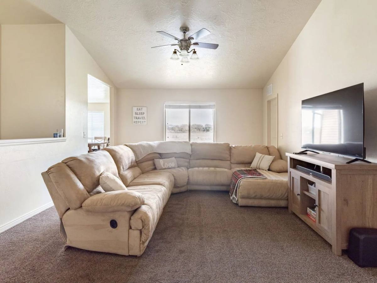 House for rent at 674 Tanglewood Dr, Rexburg, ID 83440