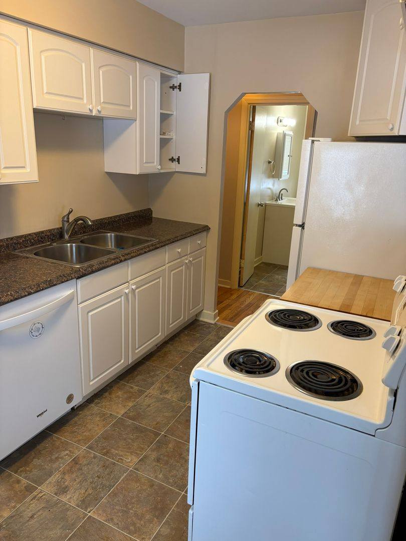 House for rent at 3522 Baker Rd, Hopkins, MN 55305