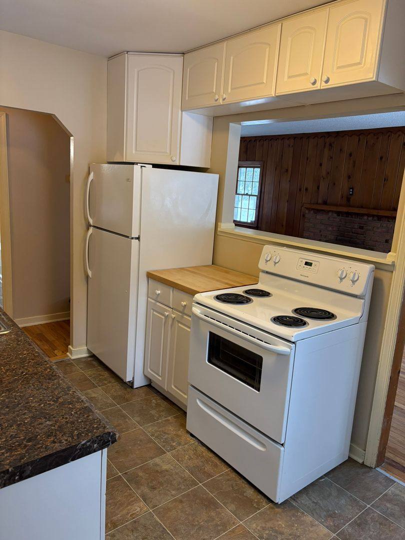 House for rent at 3522 Baker Rd, Hopkins, MN 55305