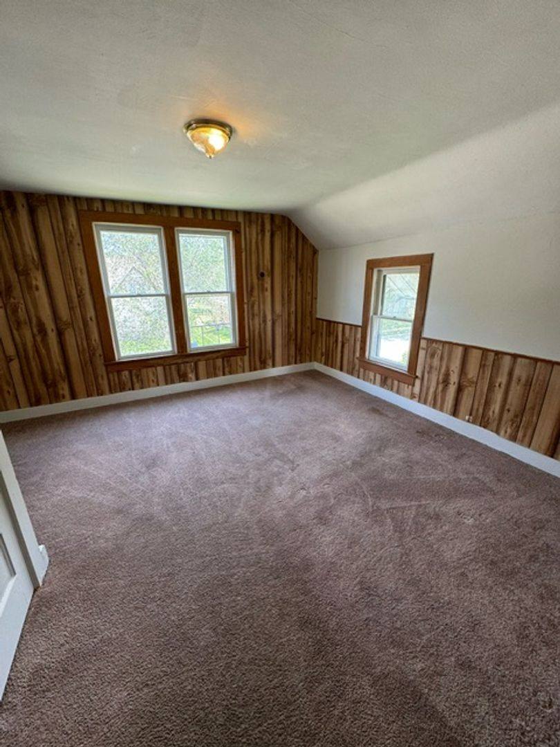 Apartment for rent at 2804 Abbott St, Fort Wayne, IN 46806