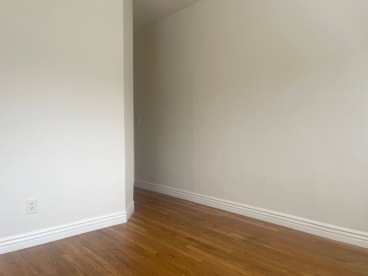 Apartment for rent at 719 N Madison Ave, Los Angeles, CA 90029