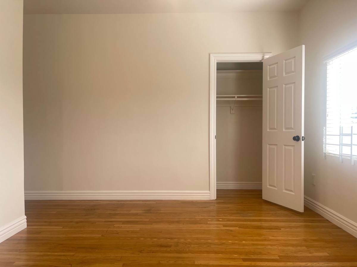Apartment for rent at 719 N Madison Ave, Los Angeles, CA 90029