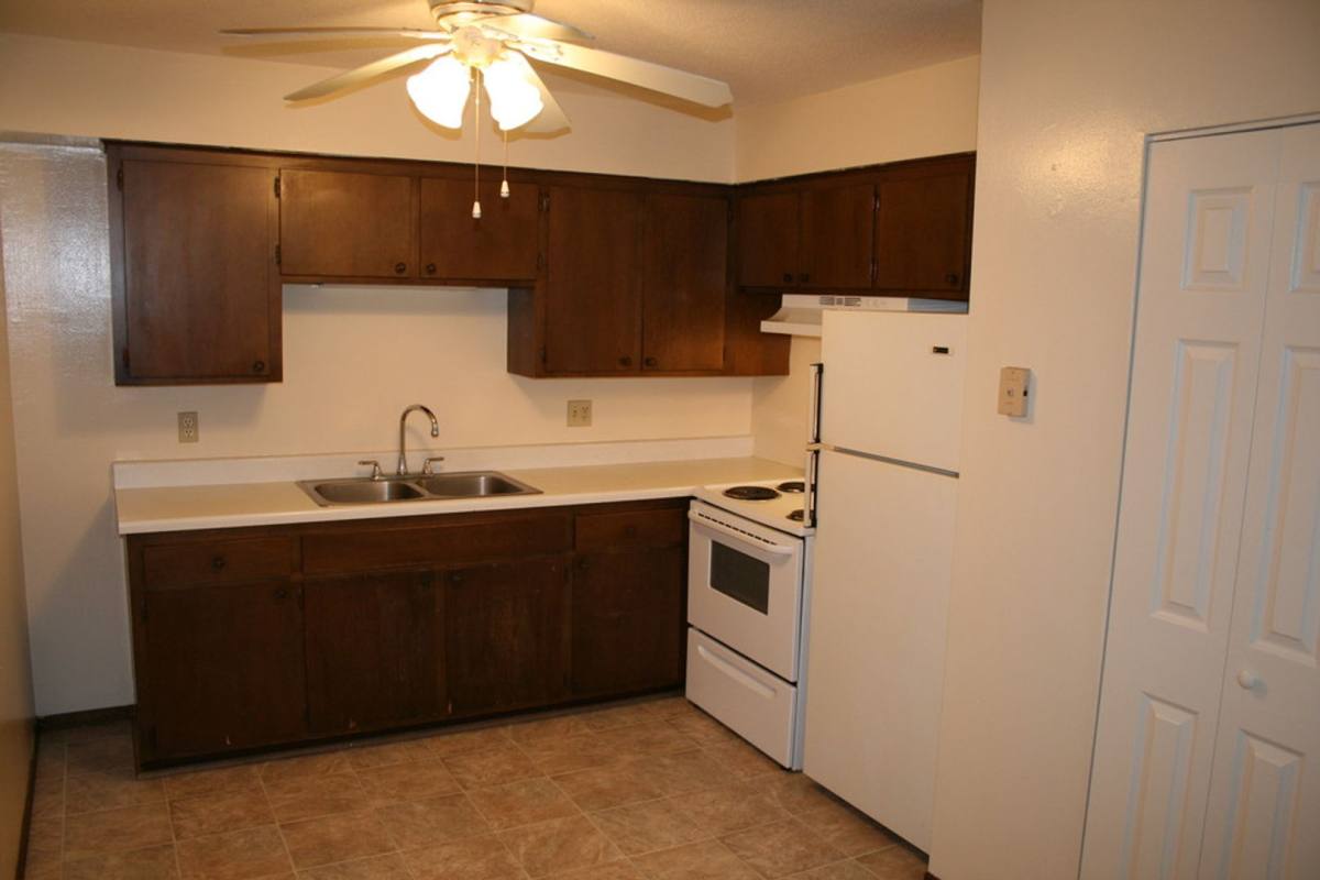 Apartment for rent at 13701 13709 13725 13733 103 Wentworth Ave, Burnsville, MN 55337