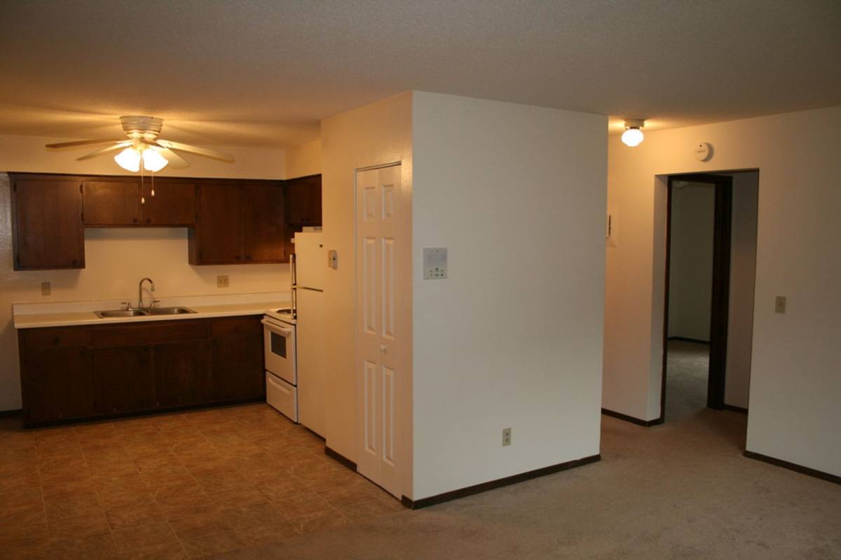 Apartment for rent at 13701 13709 13725 13733 103 Wentworth Ave, Burnsville, MN 55337