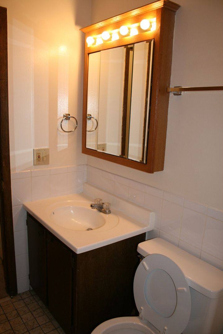 Apartment for rent at 13701 13709 13725 13733 103 Wentworth Ave, Burnsville, MN 55337