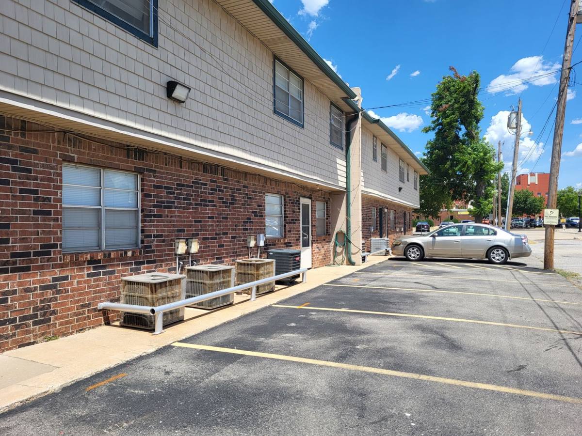 Apartment for rent at 320 E Edwards St, Edmond, OK 73034