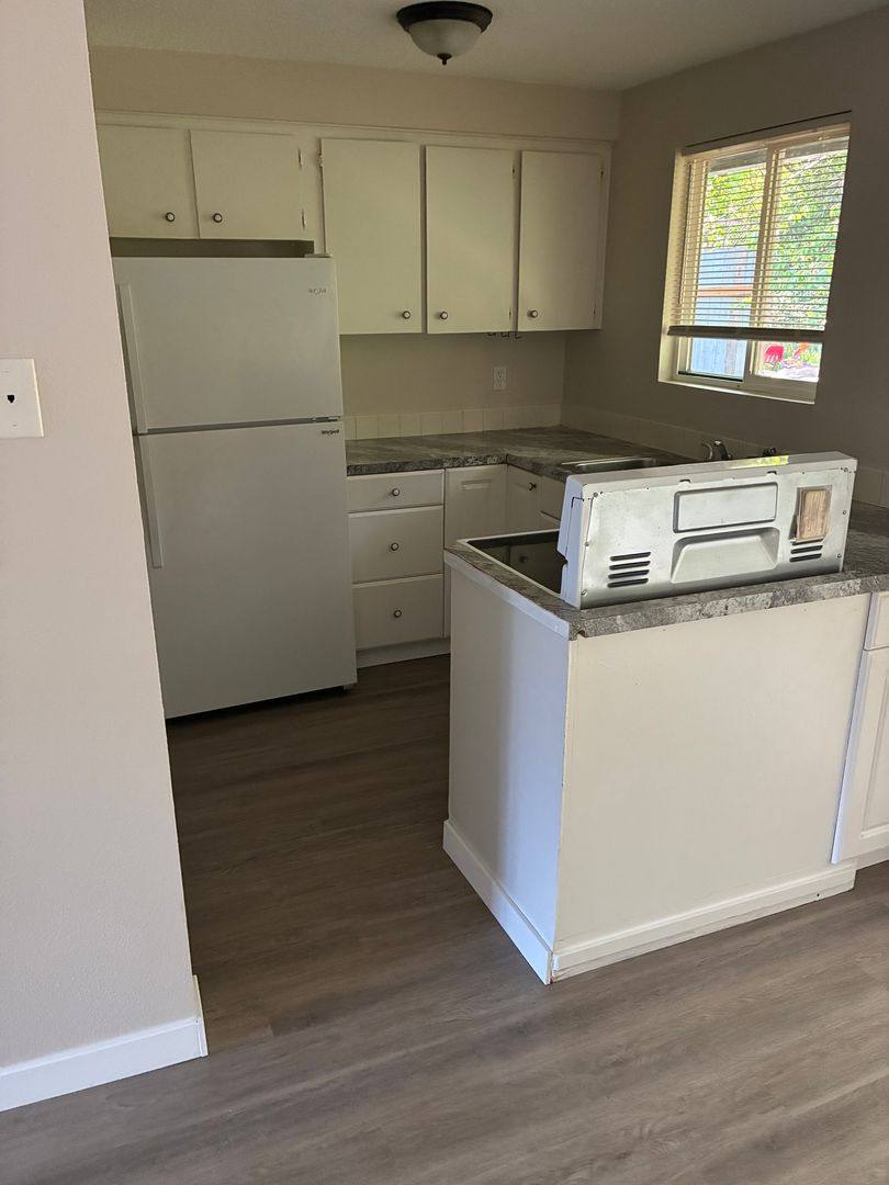 Apartment for rent at 1604 Bryant St, Vancouver, WA 98661