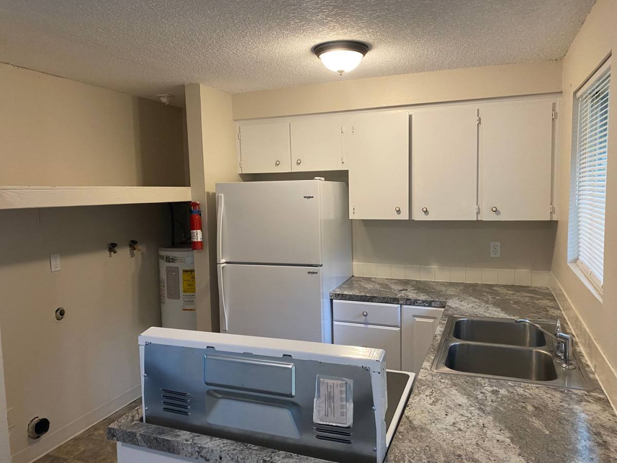 Apartment for rent at 1604 Bryant St, Vancouver, WA 98661