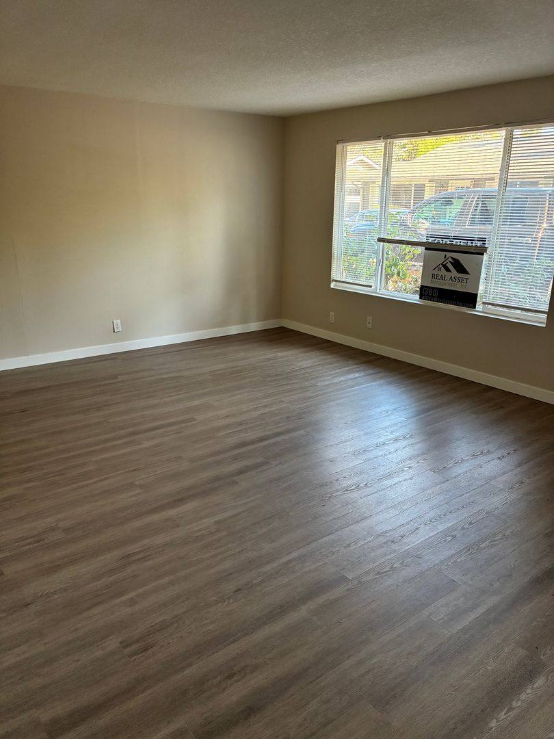 Apartment for rent at 1604 Bryant St, Vancouver, WA 98661
