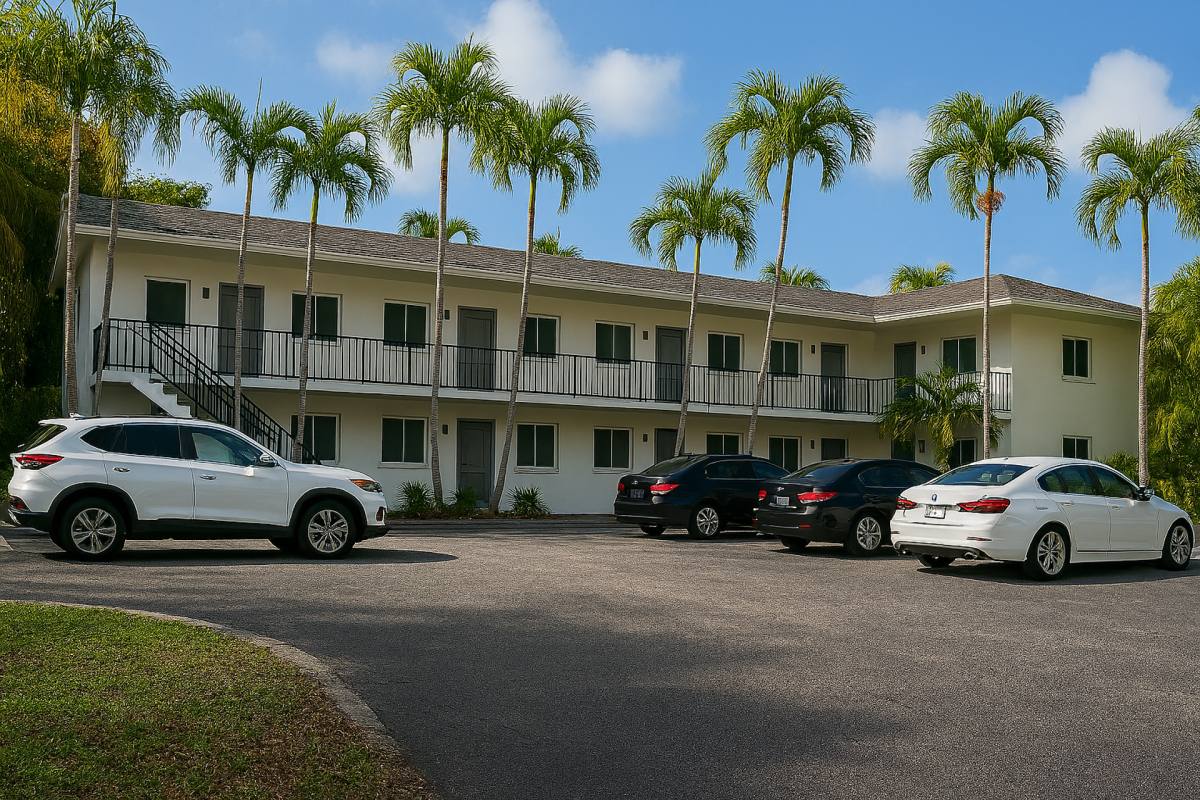Apartment for rent at 100 SW 9th St, Fort Lauderdale, FL 33315