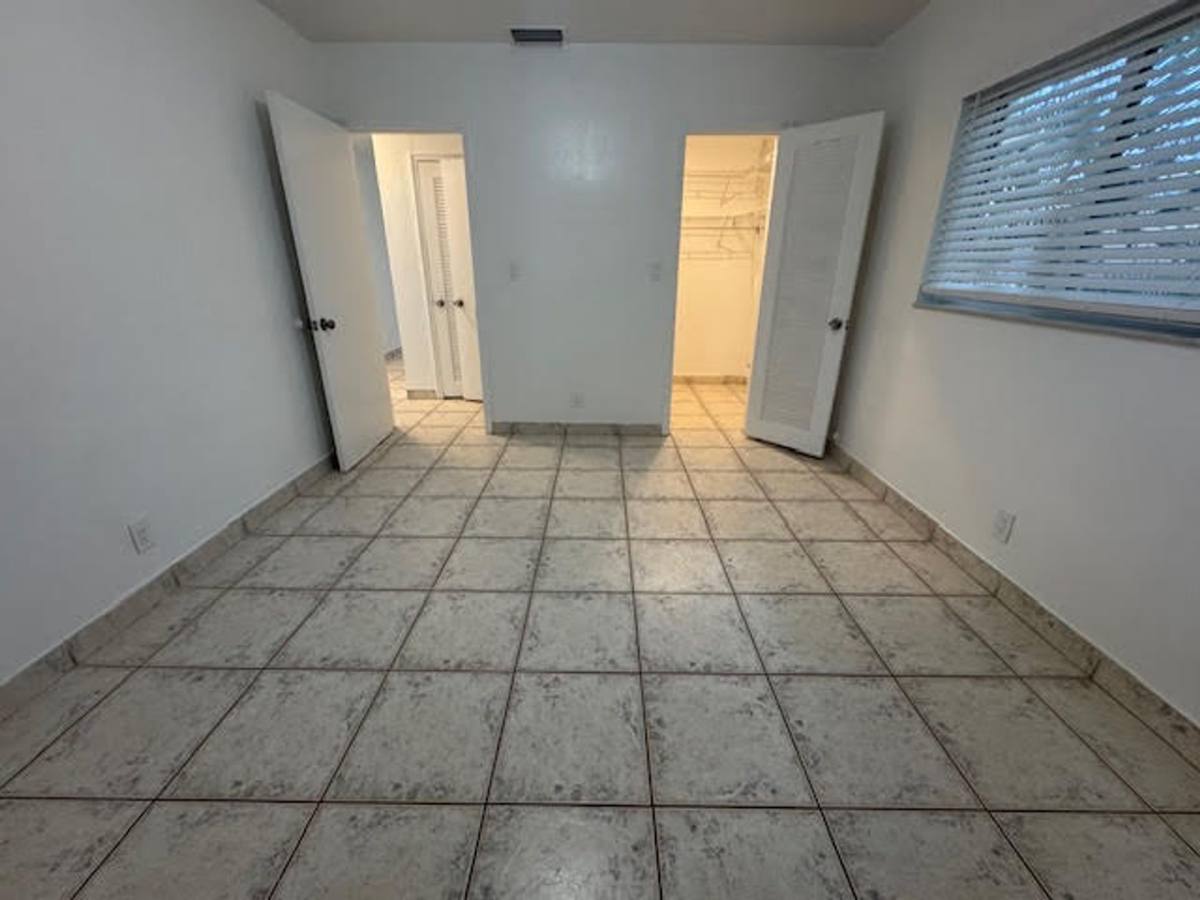 Apartment for rent at 100 SW 9th St, Fort Lauderdale, FL 33315