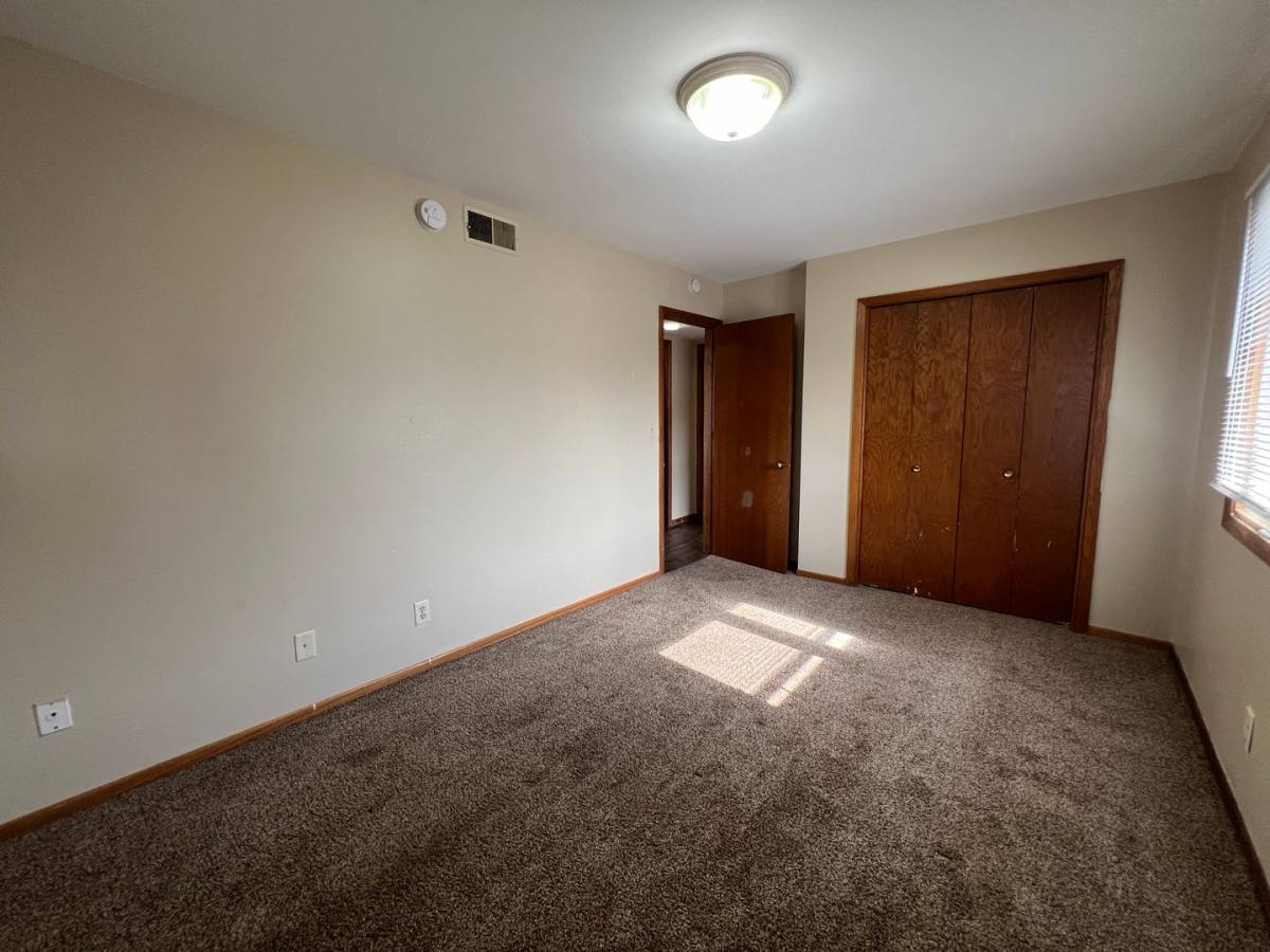 Apartment for rent at 1441 4th Ave SE, Rochester, MN 55904