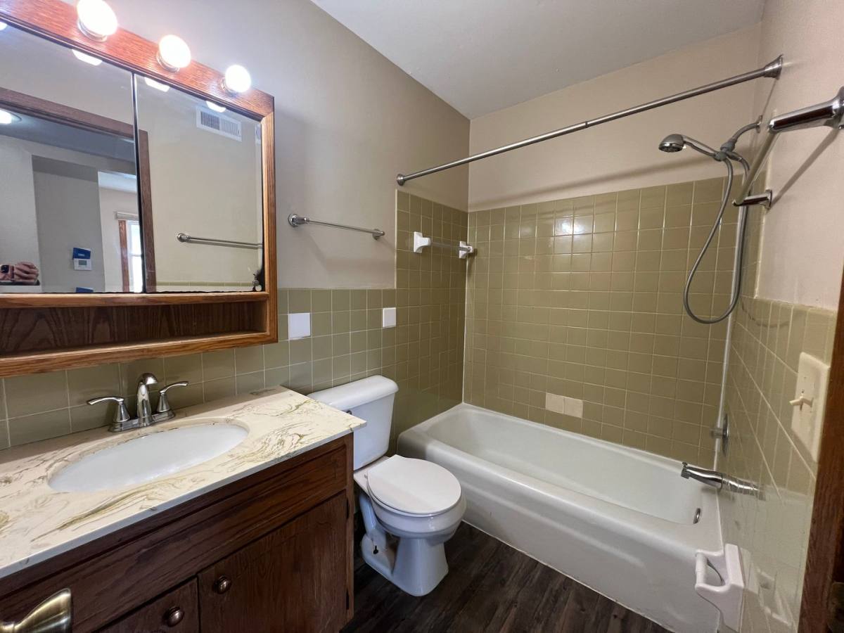 Apartment for rent at 1441 4th Ave SE, Rochester, MN 55904