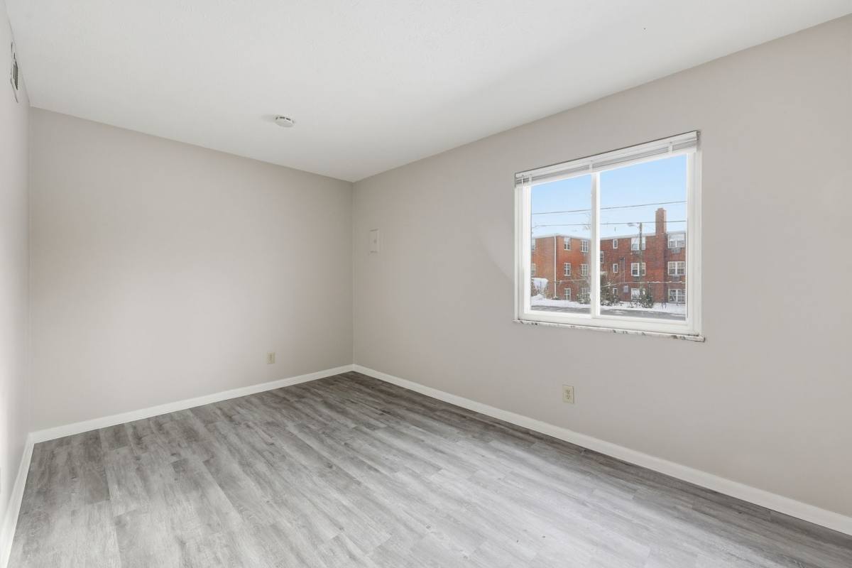 Apartment for rent at 695 Riverview Dr, Columbus, OH 43202