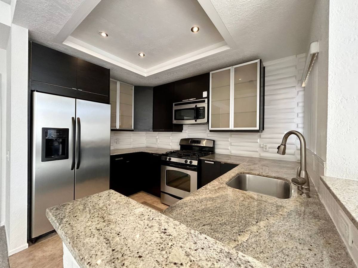 Condo for rent at 2601 S Broadmoor Dr, Palm Springs, CA 92264