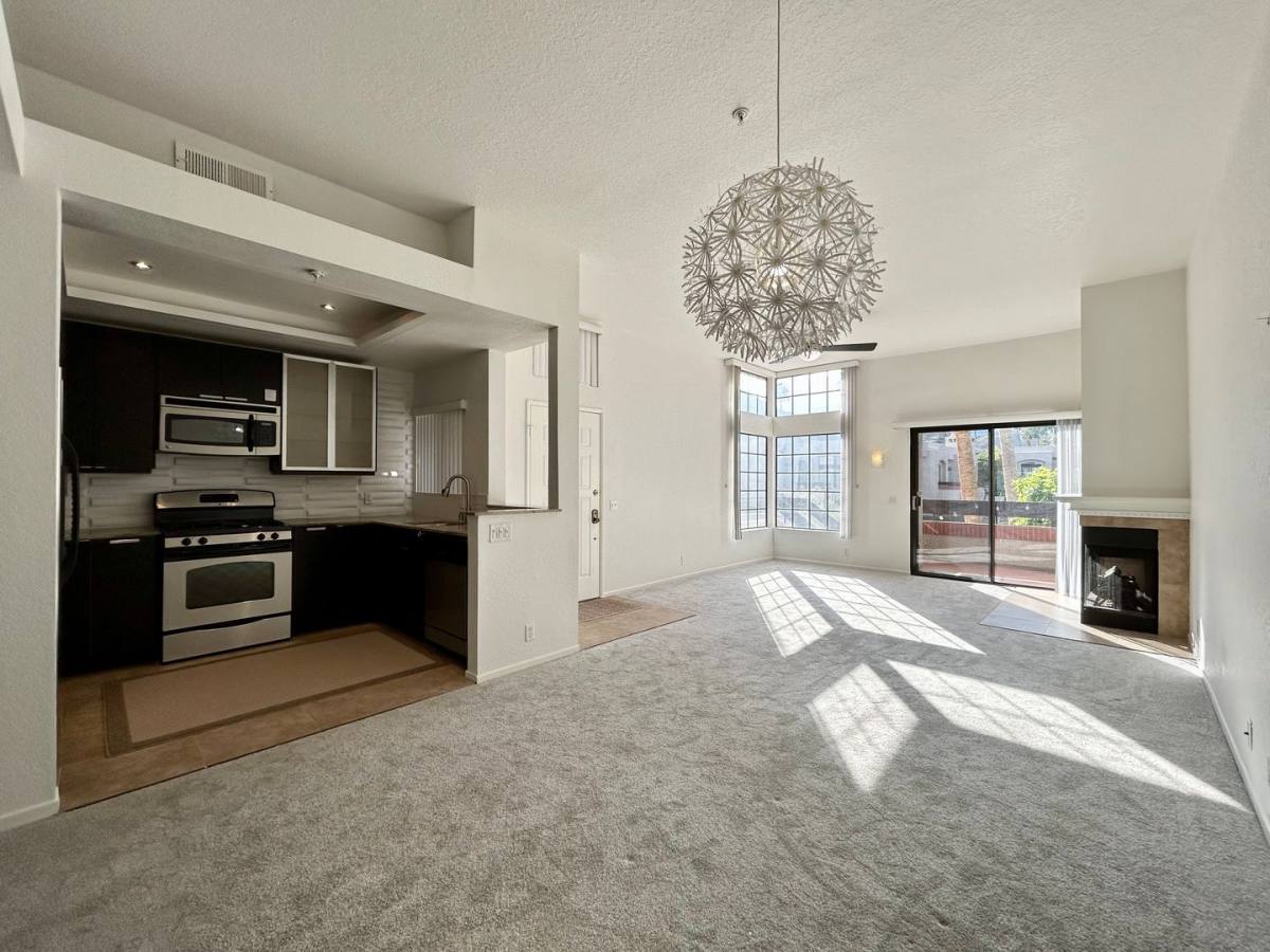 Condo for rent at 2601 S Broadmoor Dr, Palm Springs, CA 92264