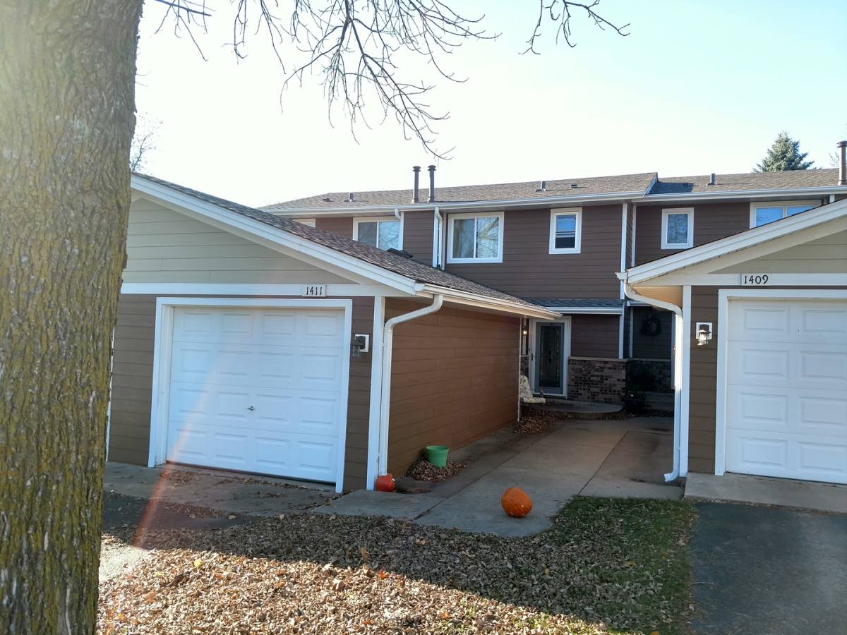 Townhouse for rent at 1411 2nd Ave S, Buffalo, MN 55313
