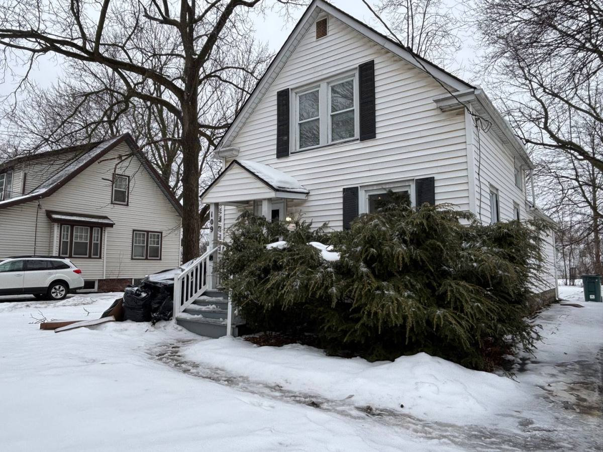 House for rent at 109 Stenson St, Rochester, NY 14606