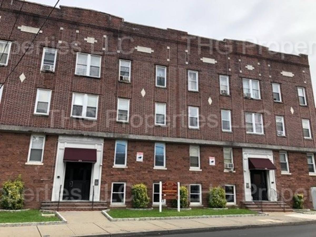 Apartment for rent at 674-678 Scotland Rd, Orange, NJ 07050