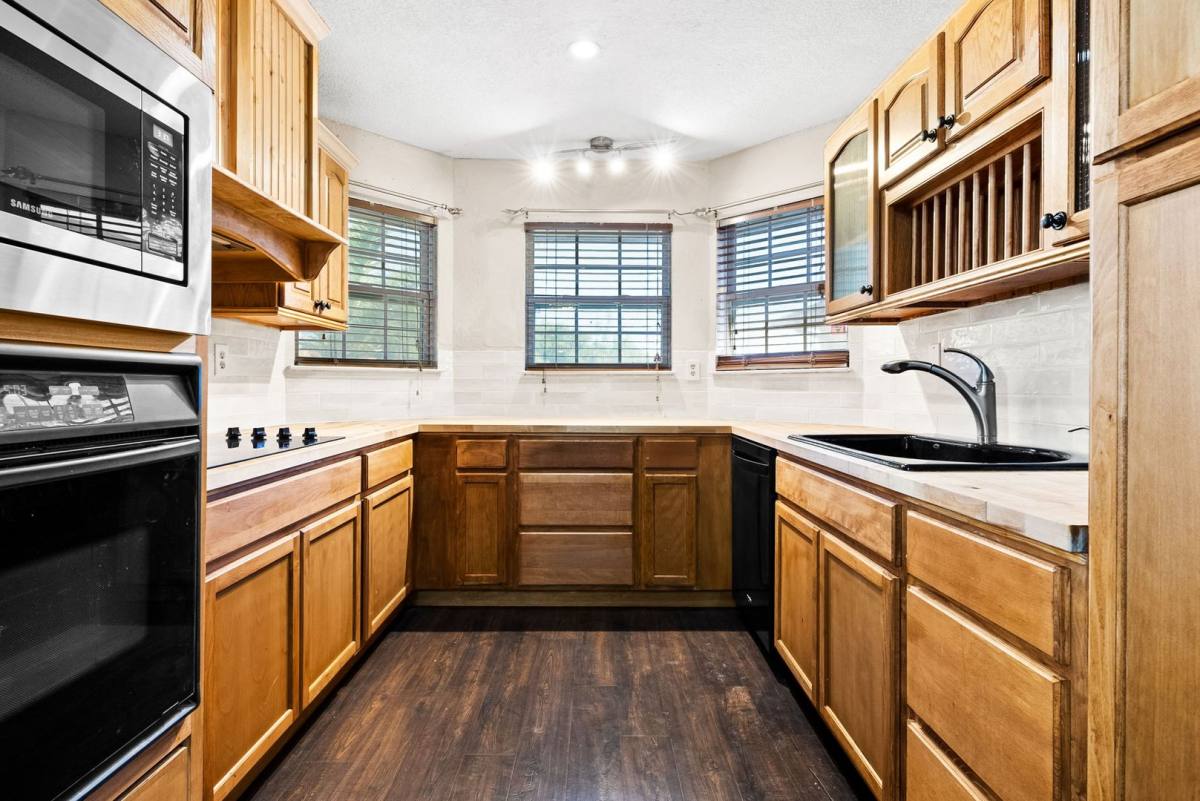 House for rent at 2407 Hidden Valley Dr, Killeen, TX 76543